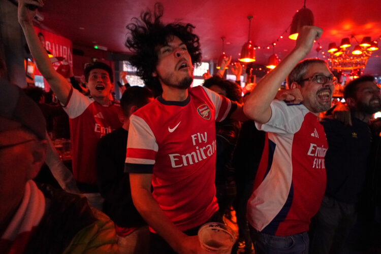Arsenal captures Premier League title
